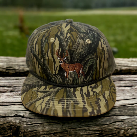 Whitetail Standing - Mossy Oak Treestand